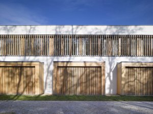 Archeologická základna Mikulčice, Pelčák a partner architekti, s.r.o.