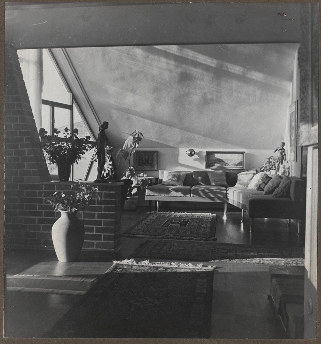 Lubomír Šlapeta, dobová fotografie interiéru domu manželů Mišauerových, 1940, MUO