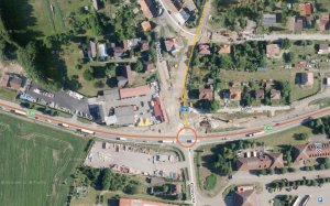 Kruhový objezd pro umístění uměleckého díla – foto