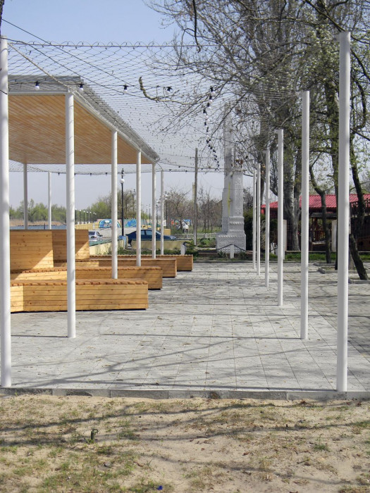 +48 Grupa Projektowa, Vladimír Balda, Jiří Žid, Pavilon na nábřeží Dněpru – foto