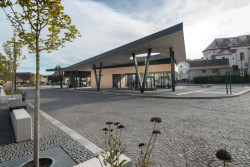 Studio Loca plan stojí za návrhem nového autobusového nádraží v malém městě Nová Paka