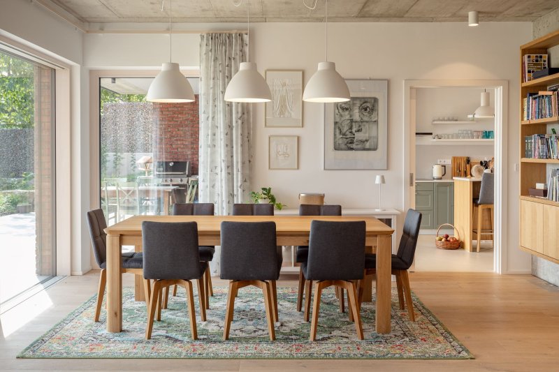 ... místo pro setkávání, společné vaření a trávení volného času. (Elegantní rezidence v Brně podle arch. návrhu Noa architekti, generální dodavatel stavby: VESPER HOMES)