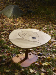 Architektka Daniela Polubědovová představila novou kolekci stolů Indiánské léto