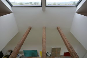 under-construction architects, Ateliér zasunutý do stodoly – foto