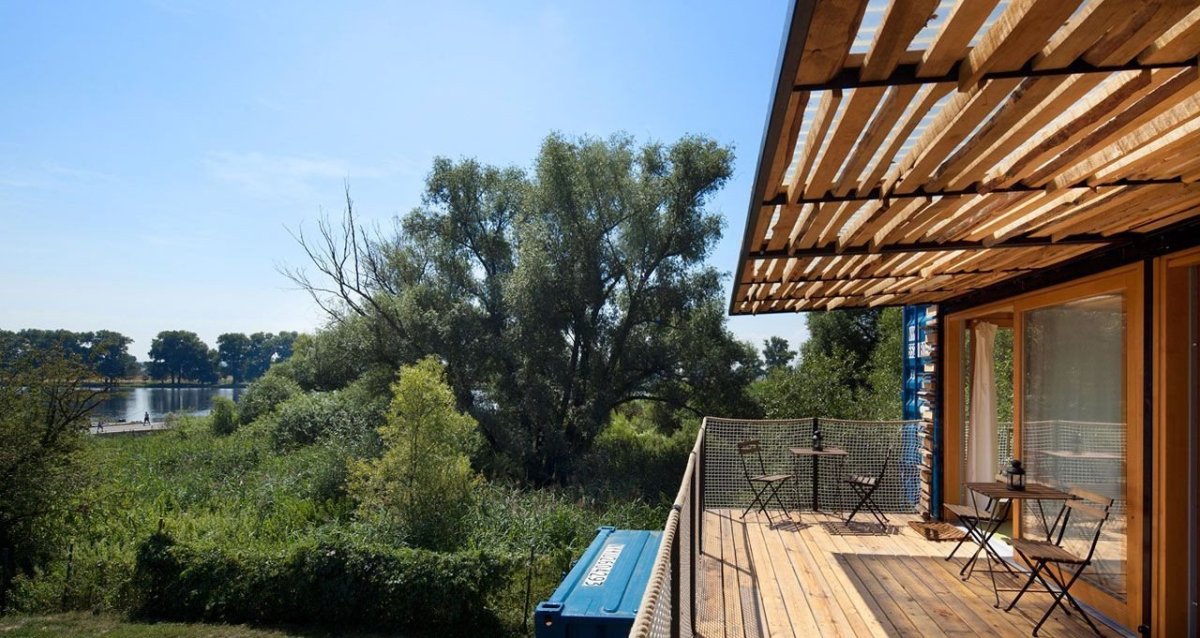 ARTIKUL architekti, ContainHotel - foto