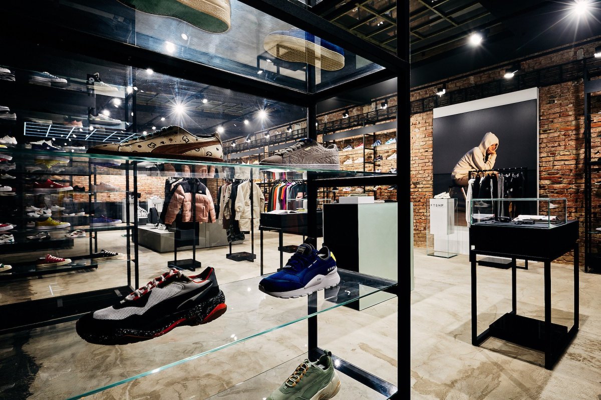 Redesign interiéru prodejny Footshop v pražském prostoru Vnitroblock, studio EYELEVEL.
