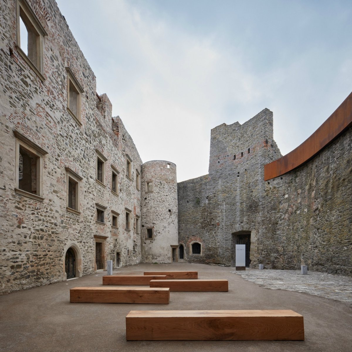 Rekonstrukce paláce hradu Helfštýna od Miroslava Pospíšila ze studia atelier-r, realizace 2020
