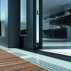 Posuvný systém se zdvihem Schüco Livingslide, zapuštěný práh.