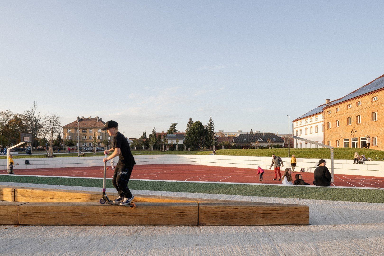 Revitalizace areálu kasáren ve Vysokém Mýtě, Barbora Srpková, Martin Lukáč: Architektka a architekt se svou koncepcí zvítězili v architektonické soutěži vypsané městem v roce 2017