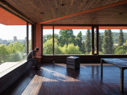 Inovační centrum od dvojice Pezo von Ellrichshausen z Chile