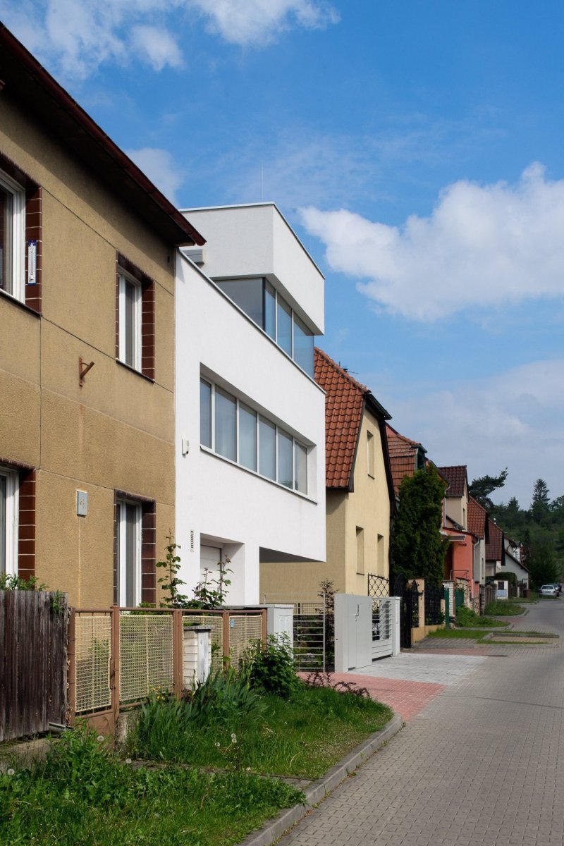 Rodinný dům v Praze-Zbraslavi, Mimosa architekti