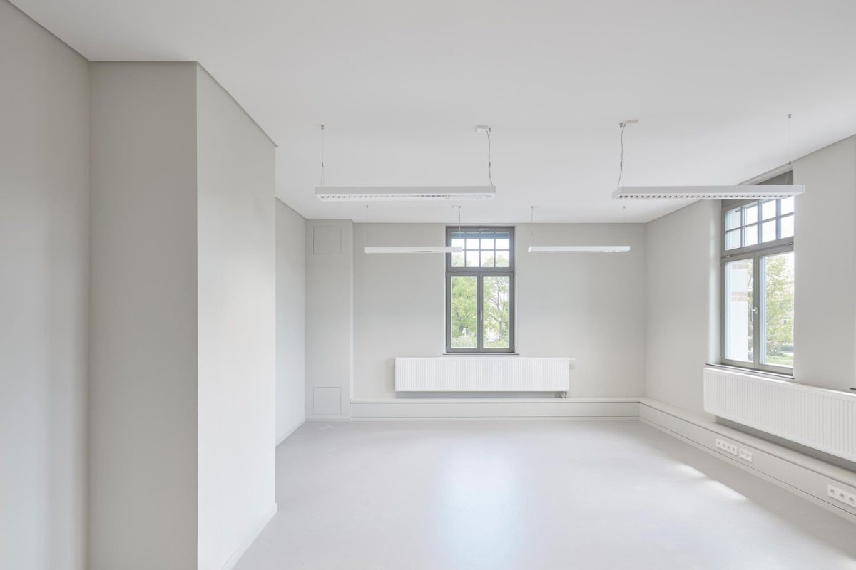Rekonstrukce budovy okresního soudu Tübingenu od studia Dannien Roller Architekten