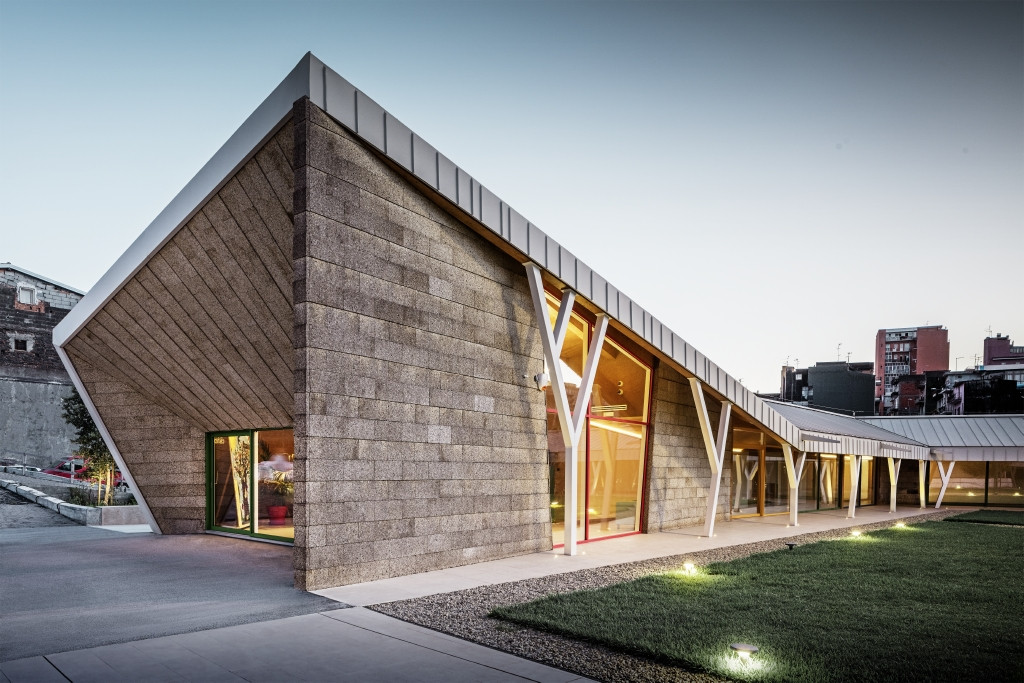 Dětský hospic v Katánii od florentského studia FRONTINITERRANA