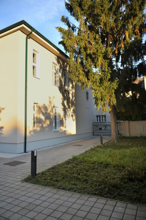 Villa Kovács, Jaro Krobot, Ivo Flimmel