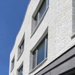 Nová radnice Lázní Bělohrad od studia re:architeti