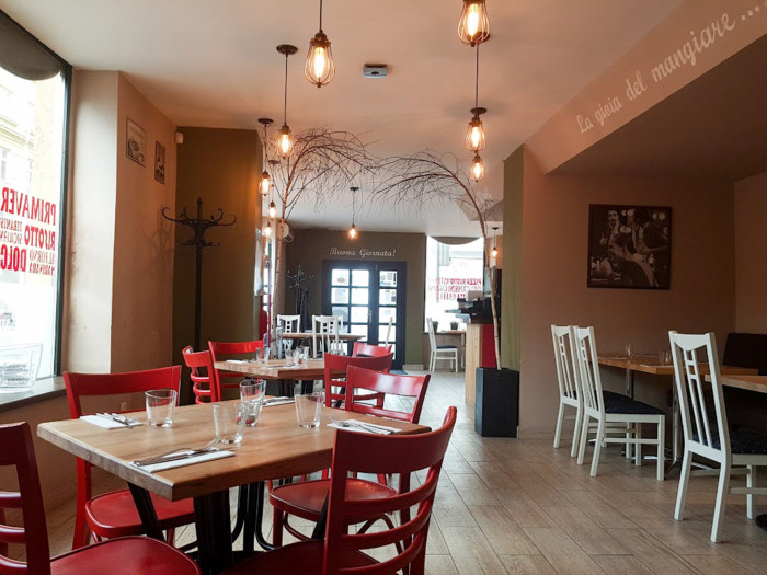 Cafebar  „STORYof…“, Van Stajpen Architecture, původní stav