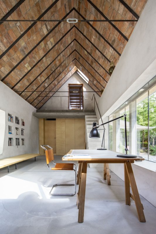 Přístavba domu v areálu bývalé cihleny v Čachticích, Architekti A B.K.P.Š.