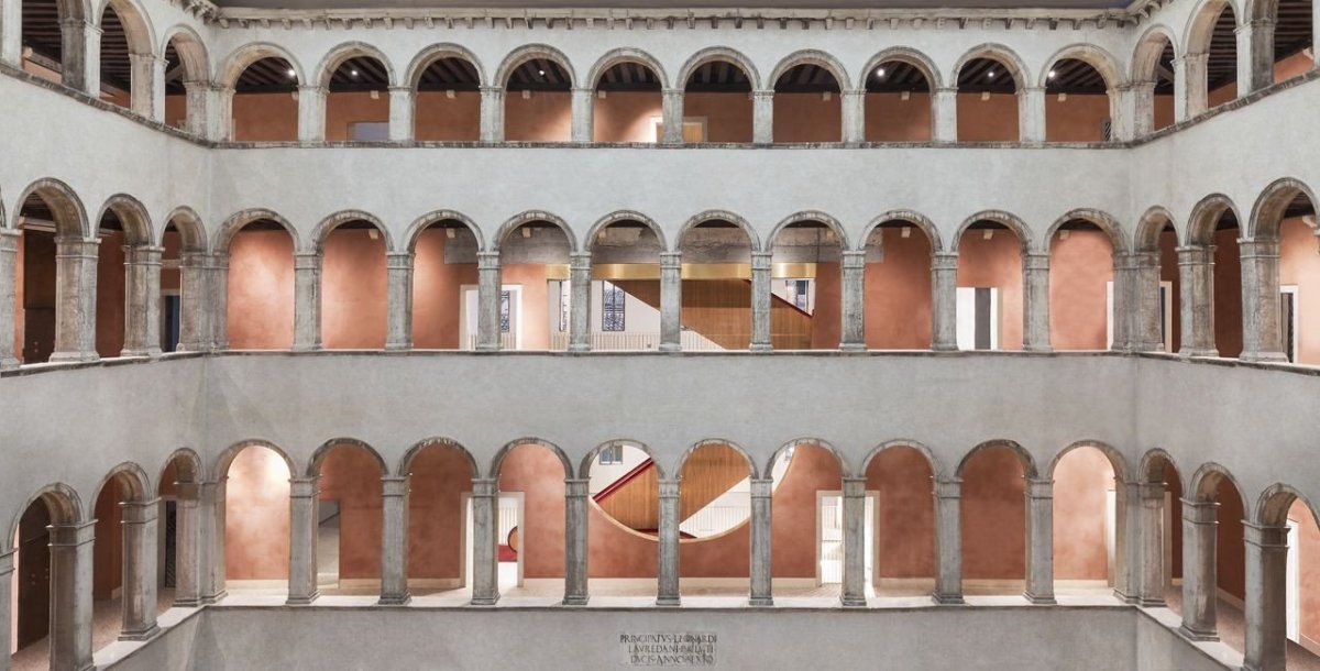 OMA, Fondaco dei Tedeschi – foto Delfino Sisto Legnani a Marco Cappelletti
