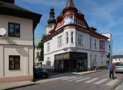 Přístavba polyfunkčního objektu Nádražní 34 v Rožnově pod Radhoštěm, janca architect (Karel Janča, Martin Kaňák, spolupráce Tomáš Šenovský, Marián Frydrych, Jiří Witassek)