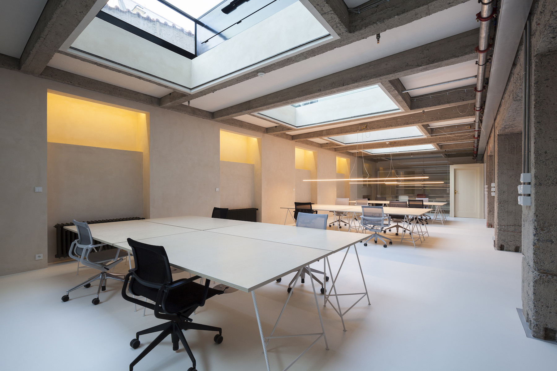 Interiéry Paláce Špork podle návrhu Stanislava Fialy.