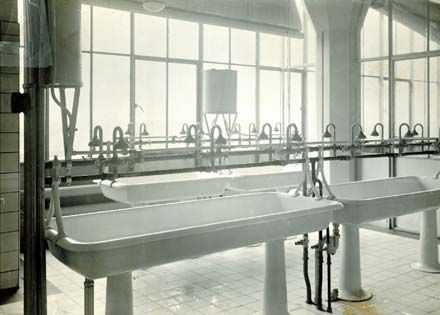 Obr. 4b: Moderní hygienické zázemí – foto