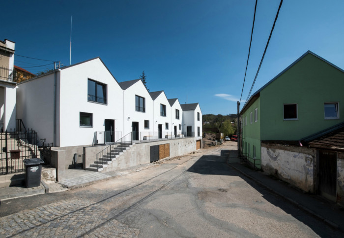 Sociální byty obce Bílovice nad Svitavou, ČTYŘSTĚN architekti / Milan Joja, Karel Kubza, Tomáš Págo