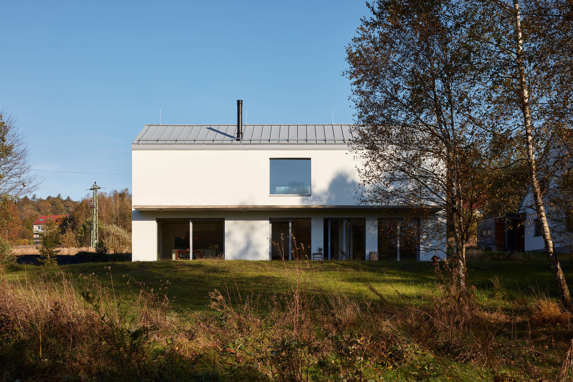 Dům u skalního města od ateliéru 2xpa. (Novostavba rodinného domu, Tisá; 2xpa)