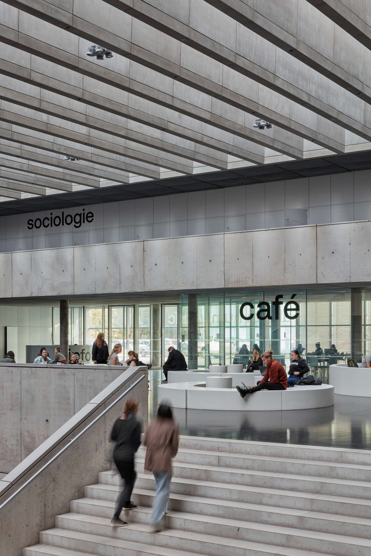 Fakulta humanitních studií od studia Kuba & Pilař architekti