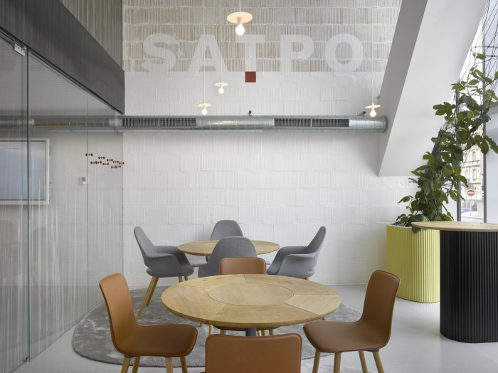 Kancelářské prostory a showroom developerské společnosti Satpo, Daniela Polubědovová