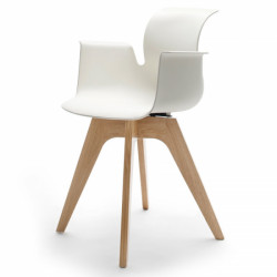 Židle PRO ARMCHAIR, Flötotto - zdroj: Interiors manufacture & design