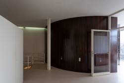 Vila Tugendhat v Brně od Miese van der Rohe na fotografiích Alexandry Timpau