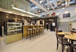 PETROF Hall - PETROF Café, ADONIS PROJEKT, spol. s r.o.