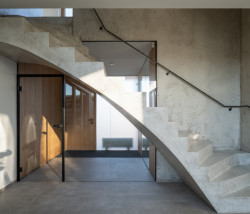 Rodinný dům s atriem, SENAA architekti / Václav Navrátil, Jan Sedláček