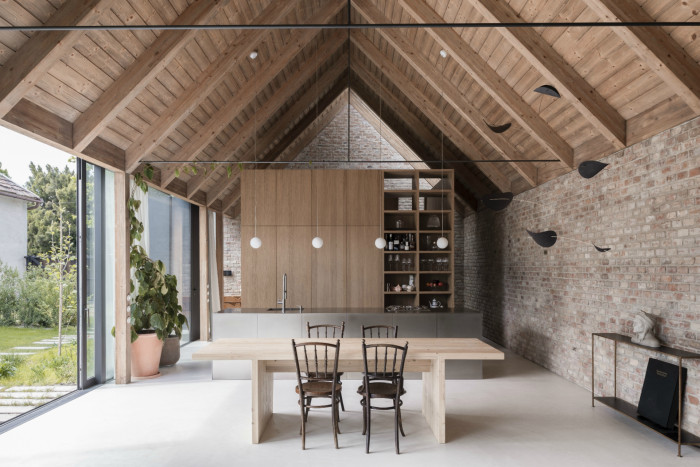 Dom V, Martin Skoček