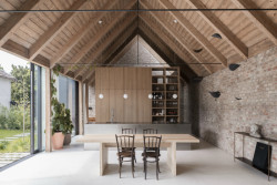 Dom V, Martin Skoček