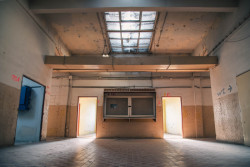 Továrna malých strojů z roku 1929. Tady se vyráběly menší přístroje, motory či zubařské vybavení. 