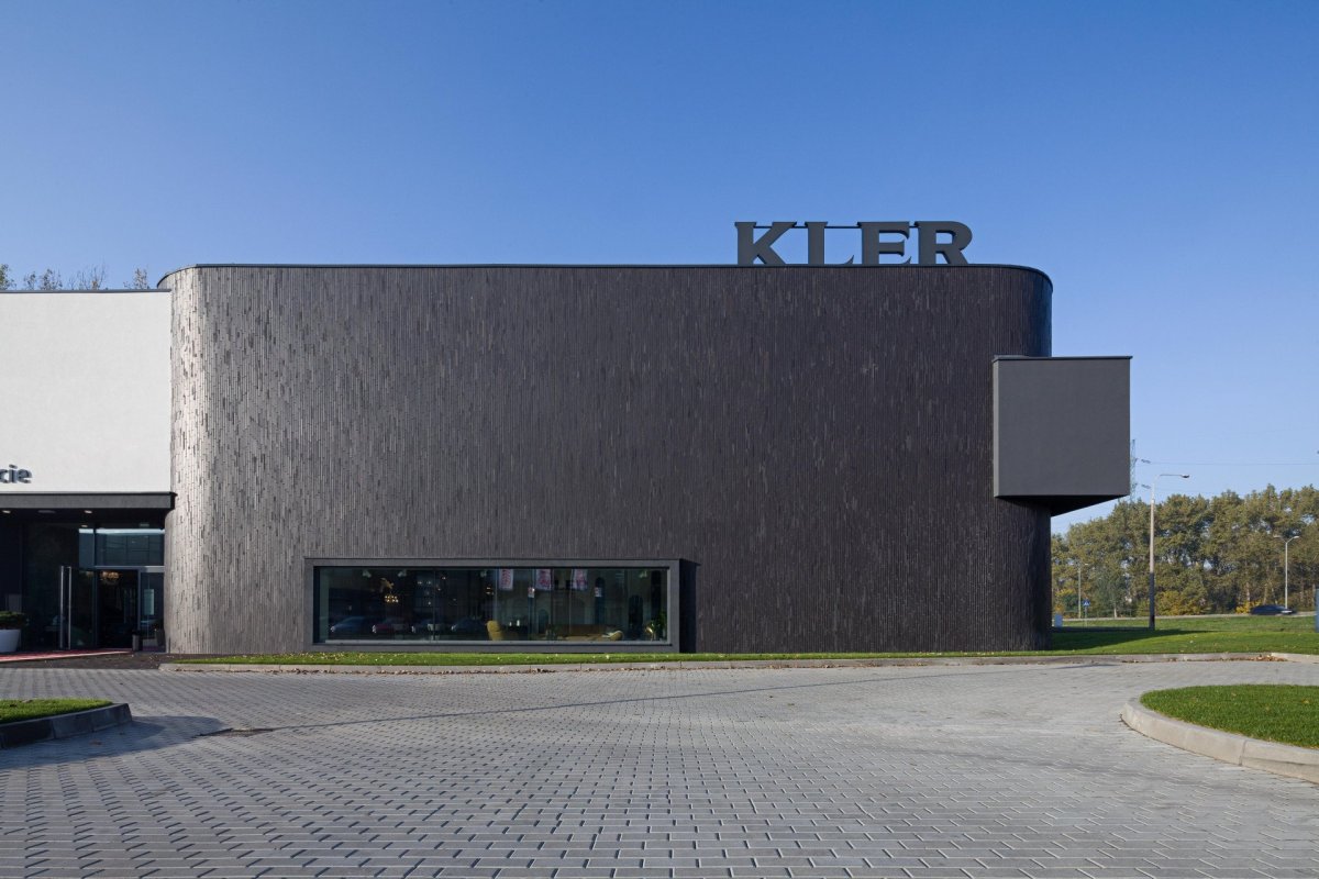 Kler salon v Katovicích, použitý materiál: LFP.Black heart (LF05)