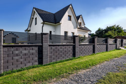 Betonový plot z tvarovek SIMPLE BLOCK, Presbeton - foto