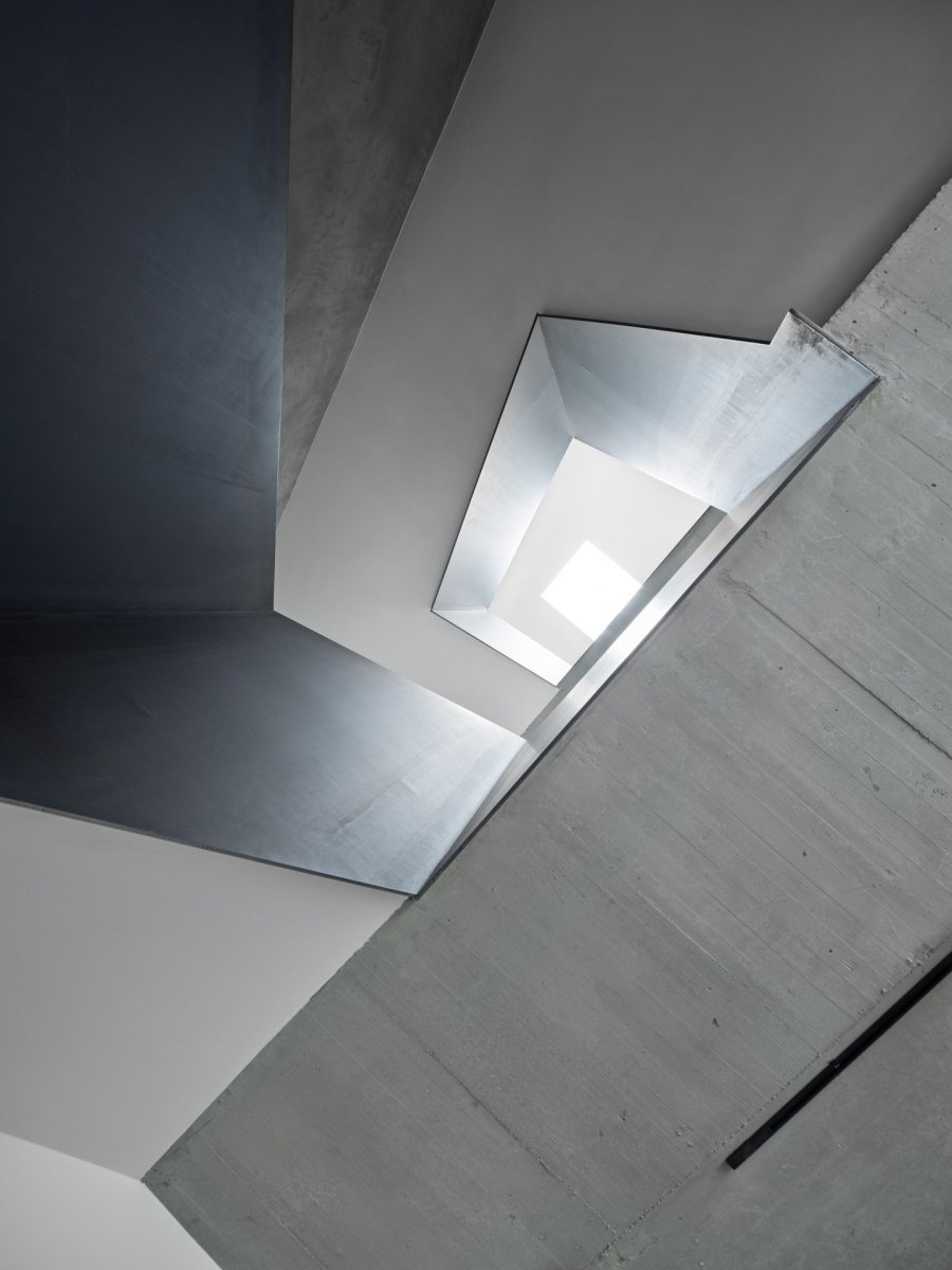 Interiér domu v pražských Malešicích od architektů z SMLXL