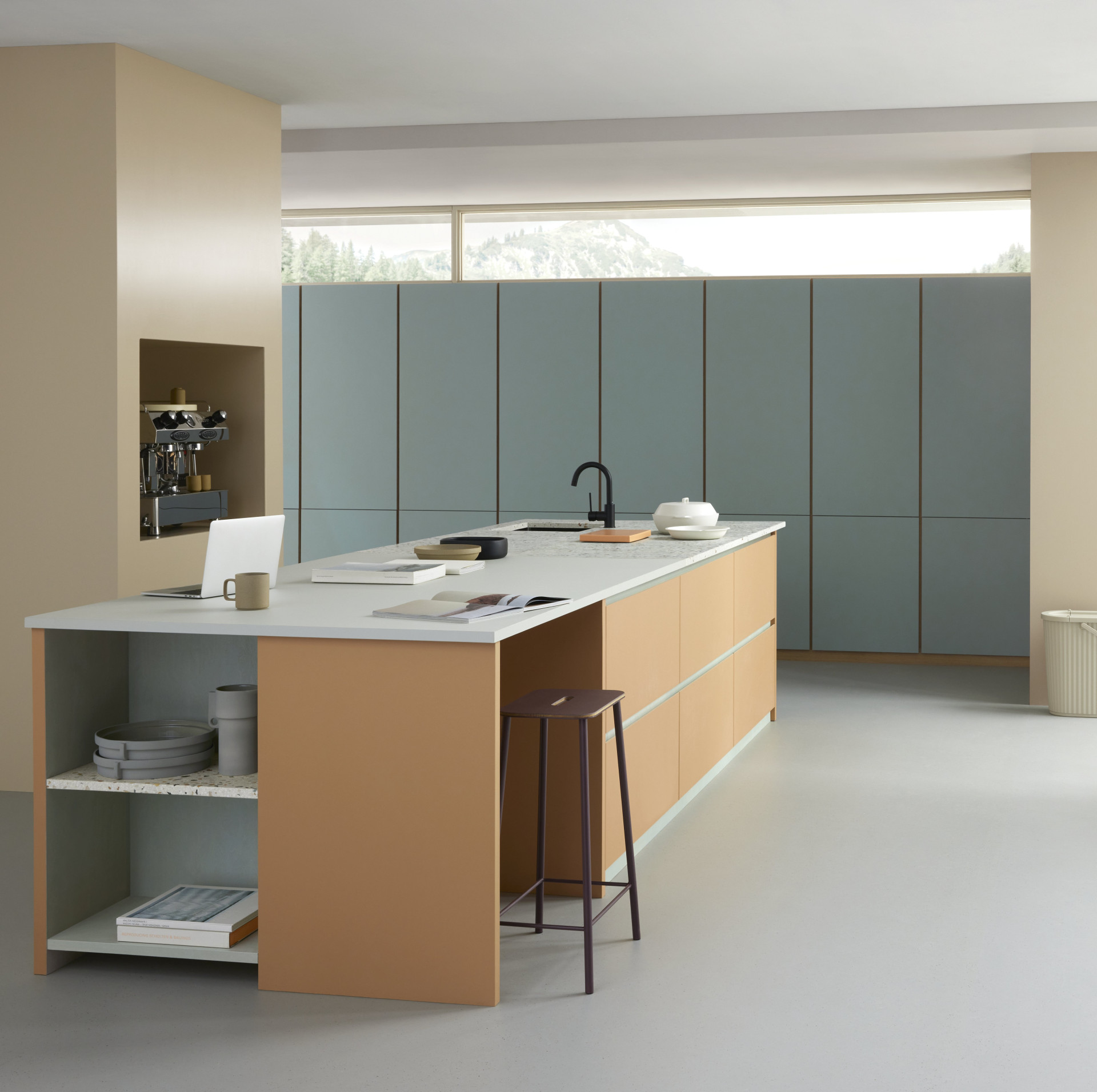 Nábytkové linoleum Forbo Flooring Systems v odstínech 4177 vapour, 4002 leather a 4004 blue