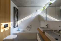 Dvojdům v lese, Architekti.sk