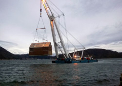 Knut Hjeltnes AS Sivilarkitekter MNAL, chata na osrůvku Sildegarnsholmen, přeprava na moři, foto