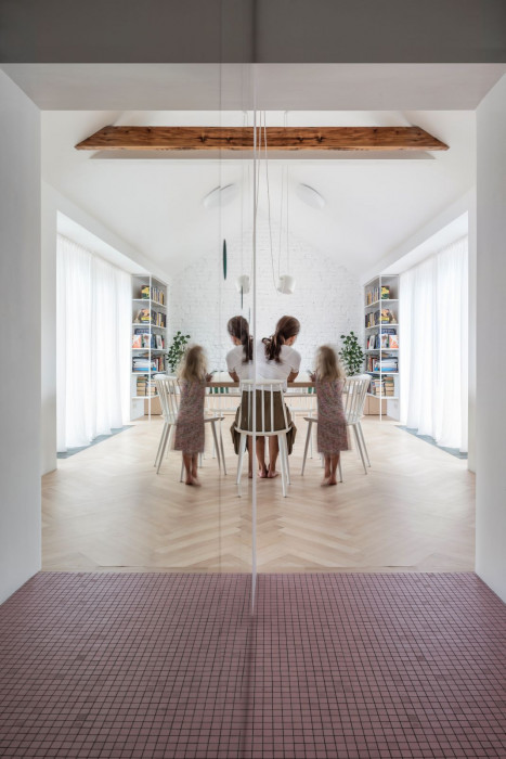 Podkrovní byt v Bratislavě, Kilo/Honč