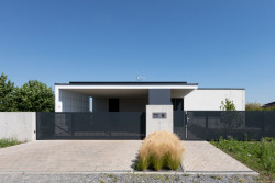 Rodinný dům v Kunovicích, Jiří Vokřál, Josef Žufánek, Ivana Smětáková - foto