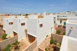 Life Reusing Posidonia - 14 social dwellings in Sant Ferran, IBAVI