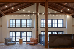 Kocanda Kravsko, ORA: Pohled do společenského sálu v patře