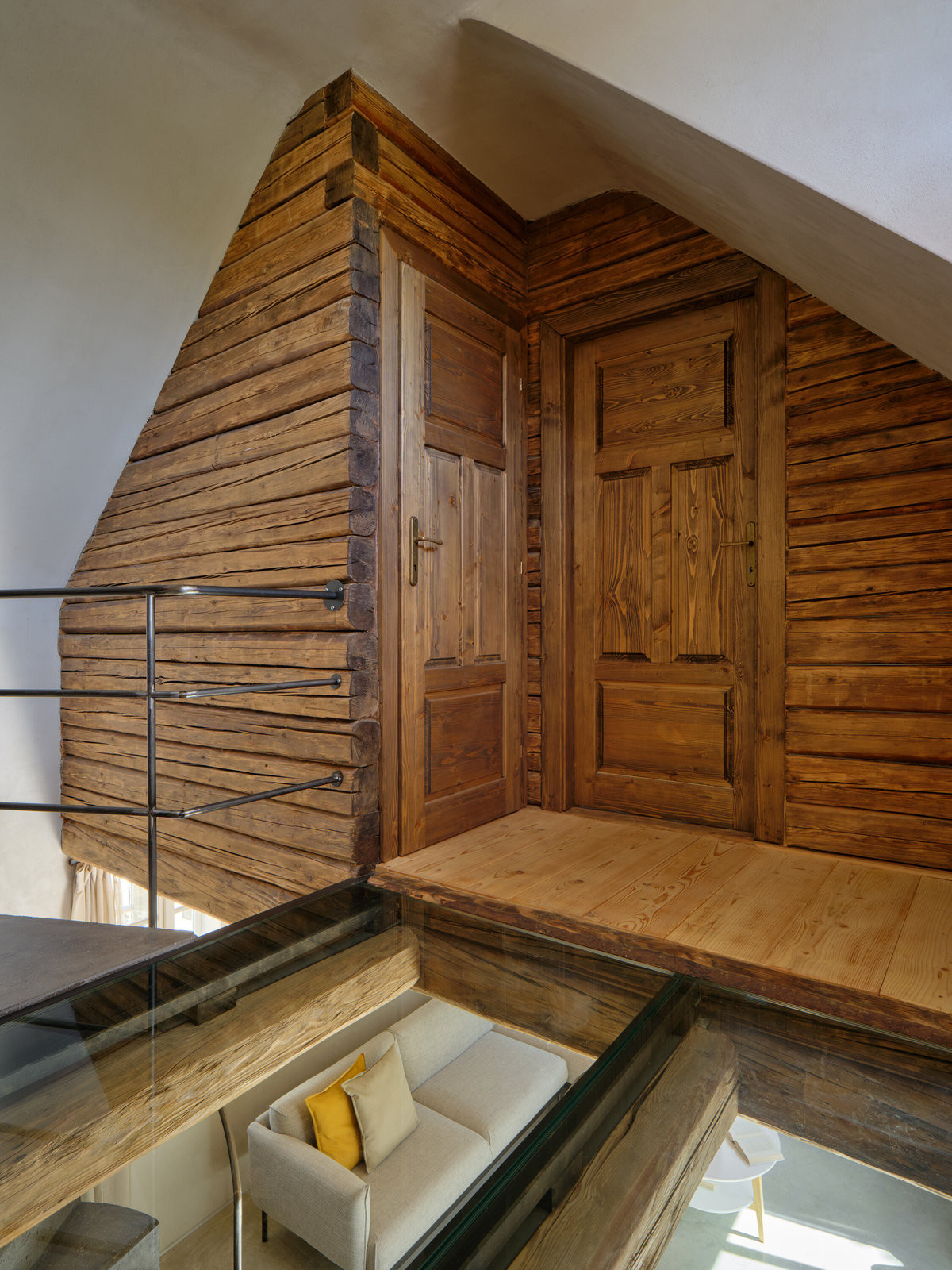Pohled do patra (Bukovanský domeček; SENAA architekti)
