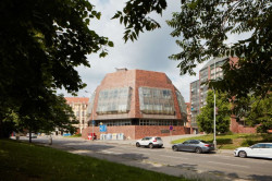 Banka na Smíchově, ateliér Gama Karla Pragera, 1977-1992