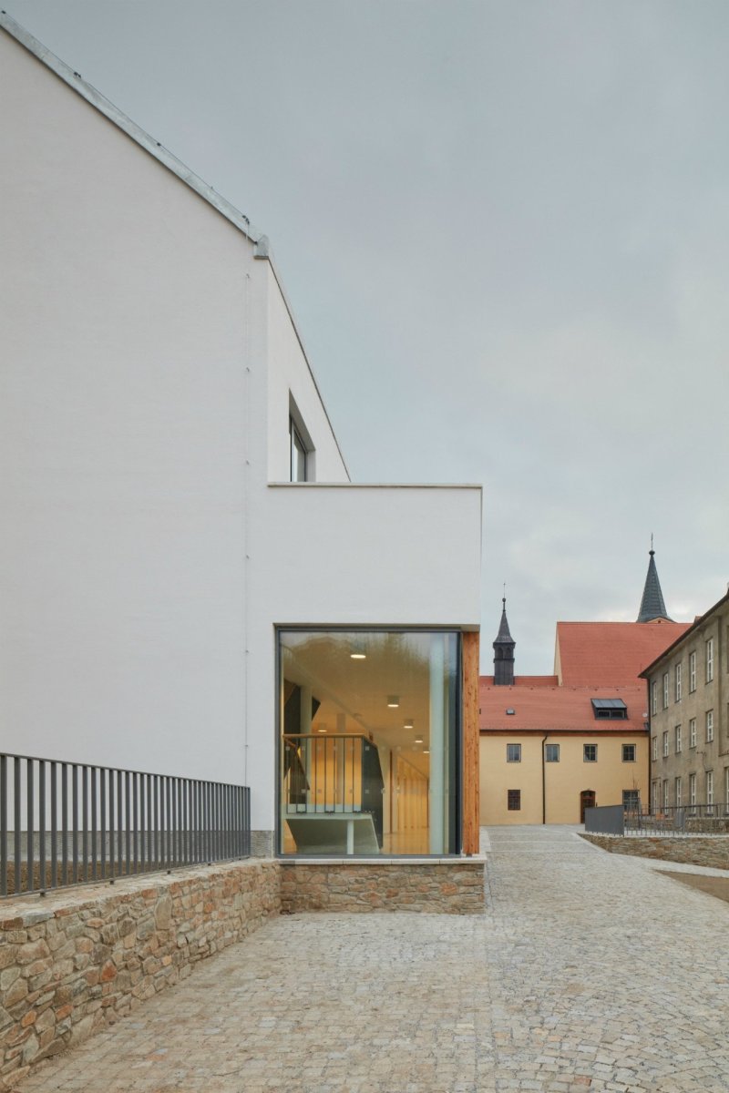 Přístavba Katolického gymnázia v Třebíči, Ateliér Tišnovka
