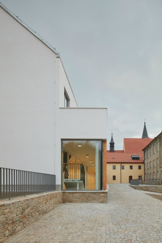 Přístavba Katolického gymnázia v Třebíči, Ateliér Tišnovka